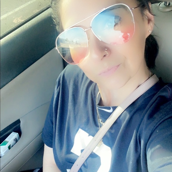 Meet your Posher, Cheri - Picture 1 of 1